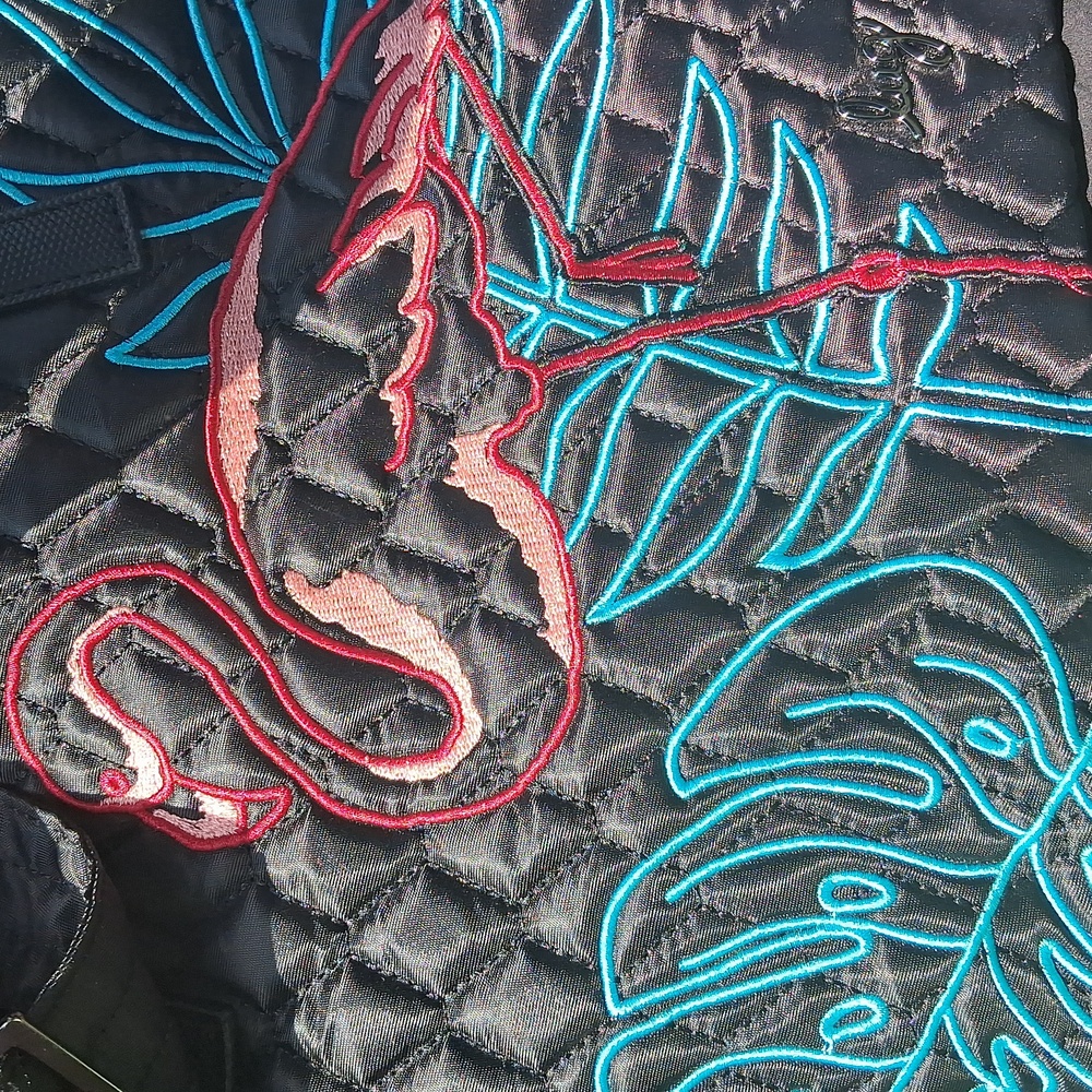 Lug Sprinkler Crossbody Bag - Flamingo Black NWot - Picture 2 of 5